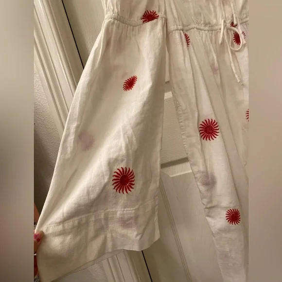 Free people White Dress with Red Floral Embroidery size XS oversized - Picture 6 of 10